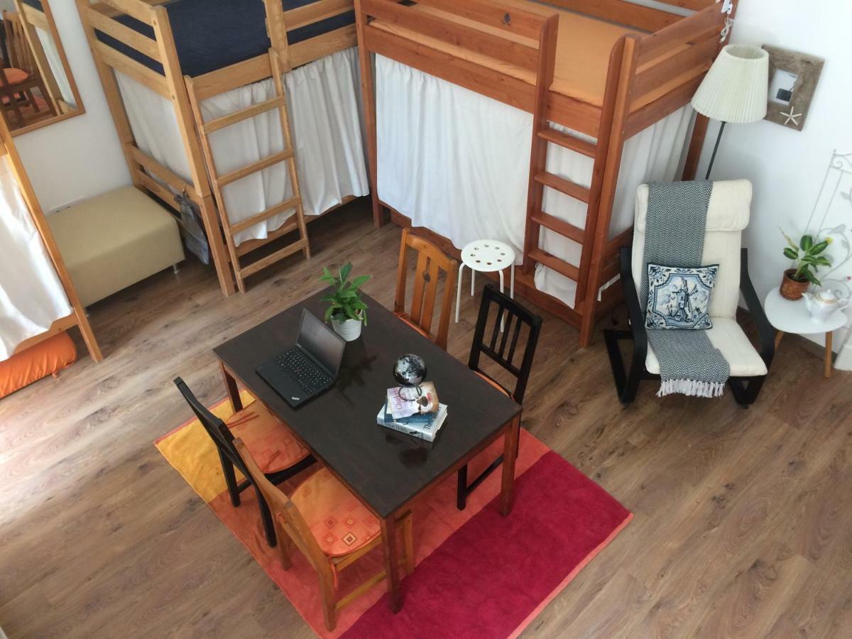 Etagenbett im gemischten Schlafsaal
