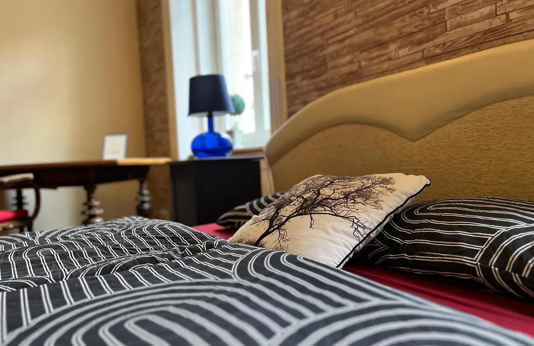 Zen Hostel By Central Market-1